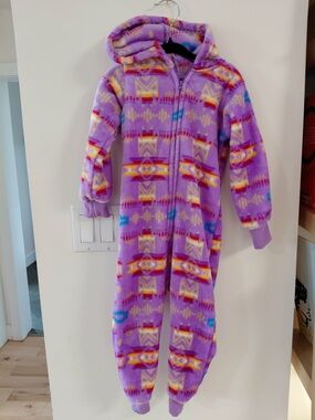 ⭐️ 3/$25 Purple Aztec Fleece One-Piece Hooded Jumpsuit 3T